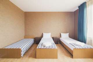 Гостевой дом Барса Адлер Стандарт трехместный с балконом-3