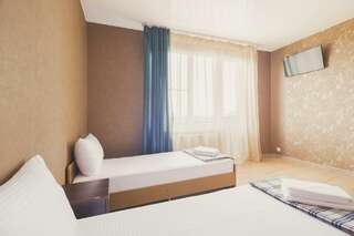 Гостевой дом Барса Адлер Стандарт трехместный с балконом-1